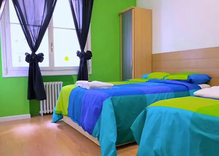 Apartamentos Econostay Plaza De Espana