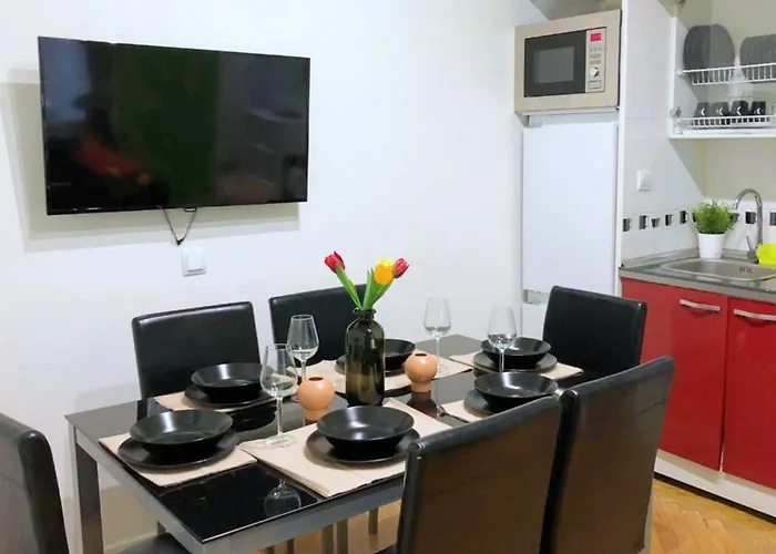 Apartamentos Econostay Plaza De Espana